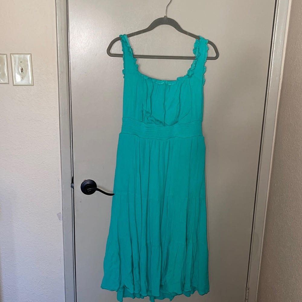 Like new! Beautiful blue green dress